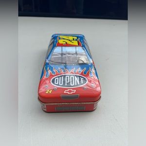 OU PONT #24 CAR WITH CHOCOLATE CANDY